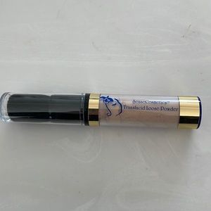 New unopened Translucid Loose Powder in neutral.